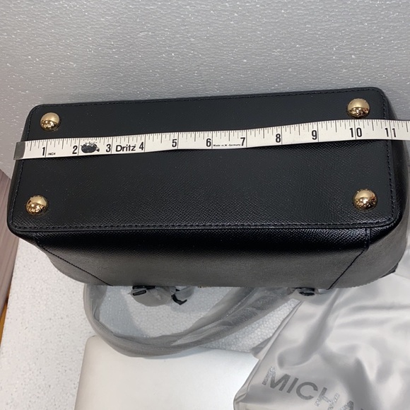 Michael Kors Black Jet Set Leather Large Tote Shoulder Bag Top Zip - Picture 7 of 17